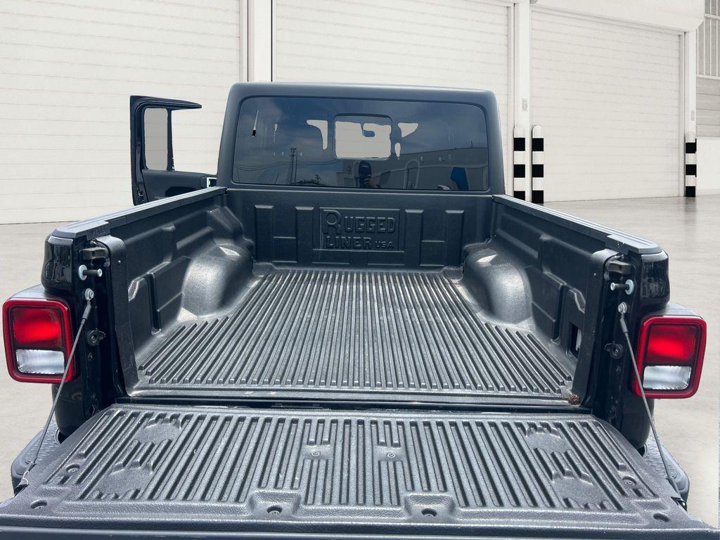 used 2023 Jeep Gladiator car, priced at $27,045