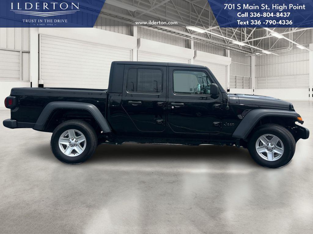 used 2023 Jeep Gladiator car, priced at $27,045
