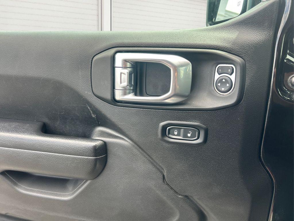 used 2023 Jeep Gladiator car, priced at $27,045
