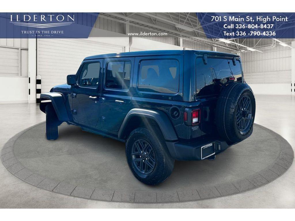 new 2025 Jeep Wrangler car, priced at $39,999