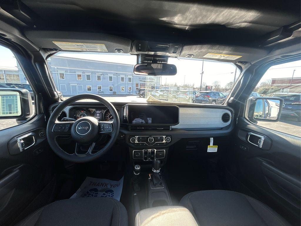 new 2025 Jeep Wrangler car, priced at $39,999