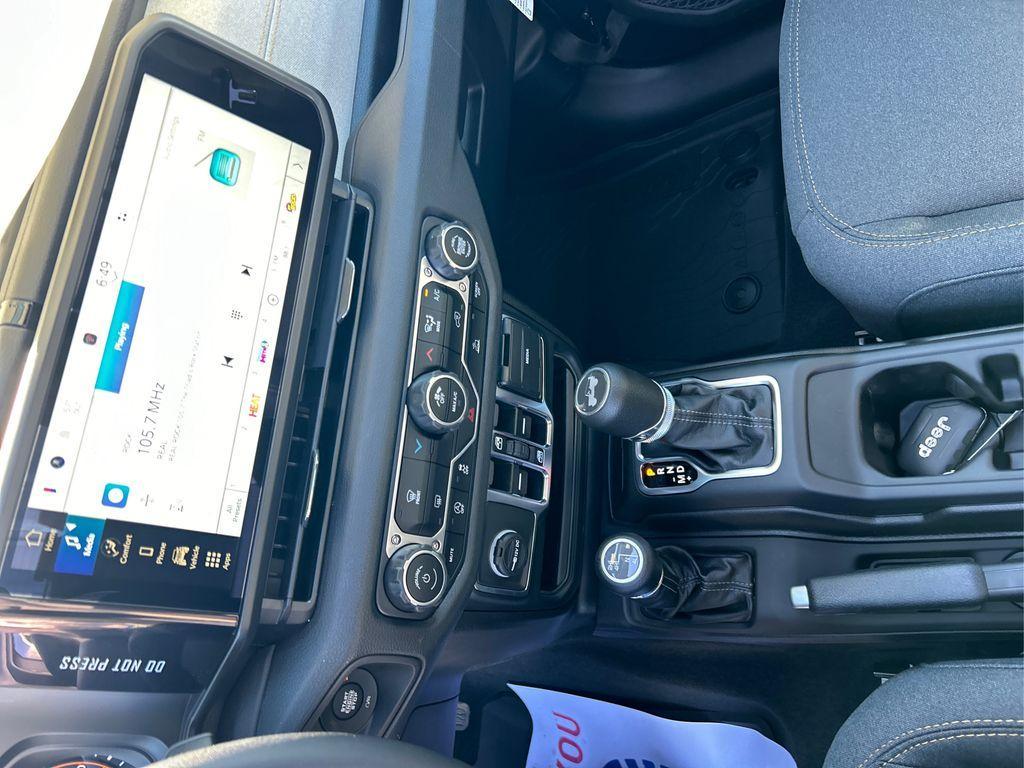 new 2025 Jeep Wrangler car, priced at $39,999