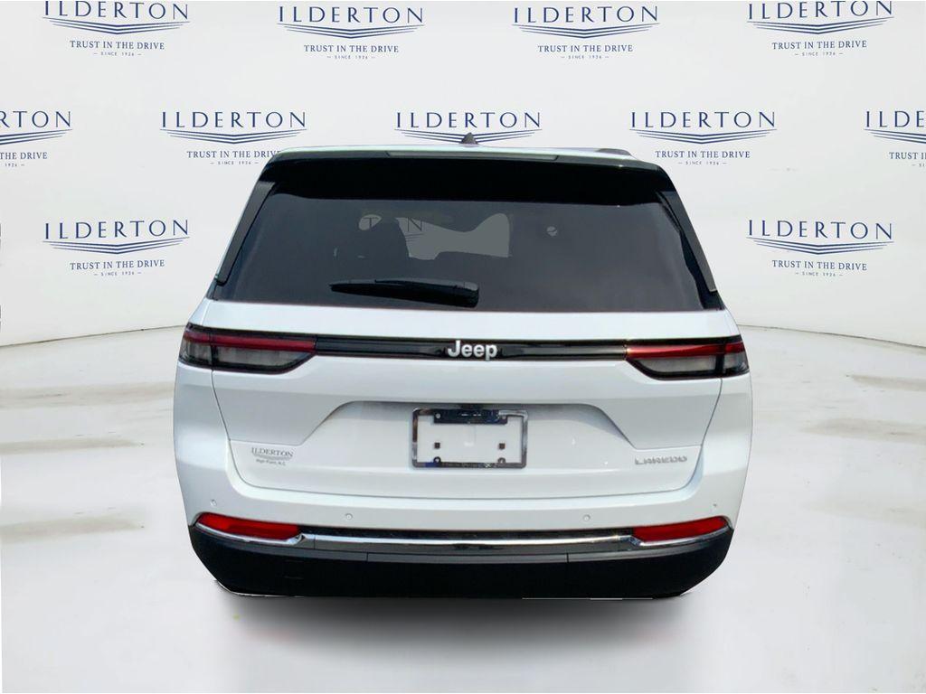 new 2025 Jeep Grand Cherokee car, priced at $39,999