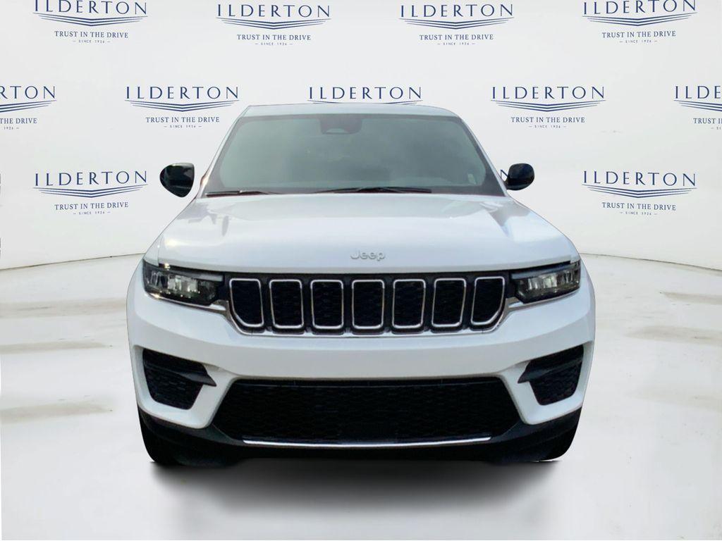 new 2025 Jeep Grand Cherokee car, priced at $39,999