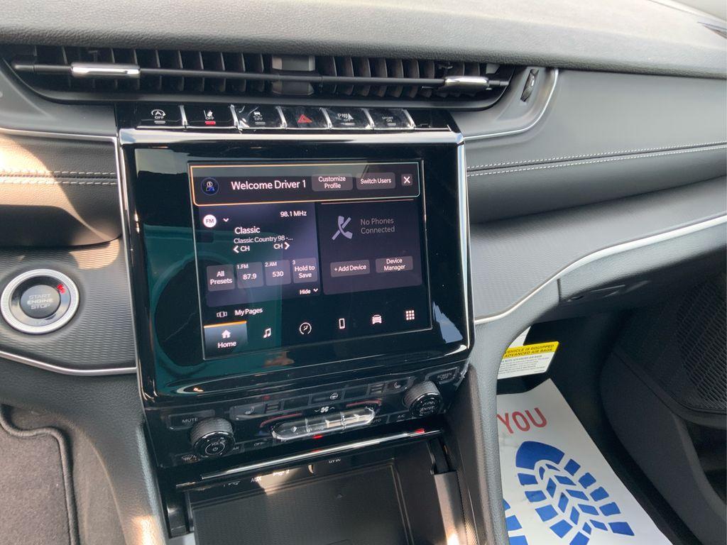 new 2025 Jeep Grand Cherokee car, priced at $35,420