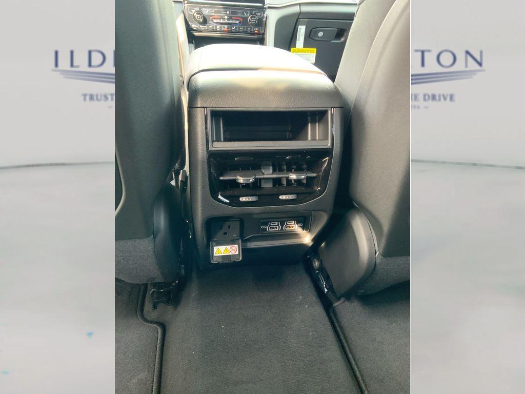 new 2025 Jeep Grand Cherokee car, priced at $35,420