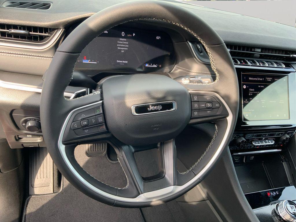 new 2025 Jeep Grand Cherokee car, priced at $35,420