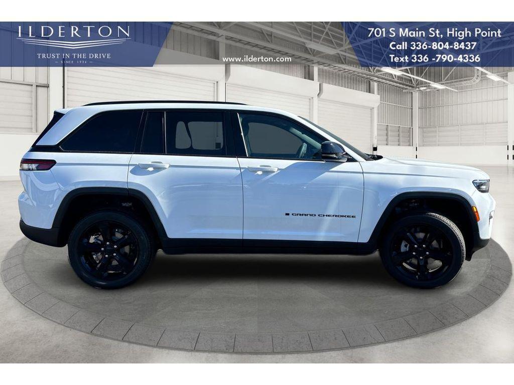 new 2025 Jeep Grand Cherokee car, priced at $38,249
