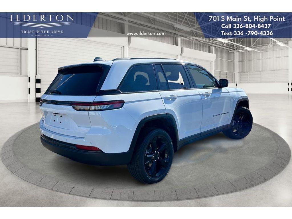 new 2025 Jeep Grand Cherokee car, priced at $38,249