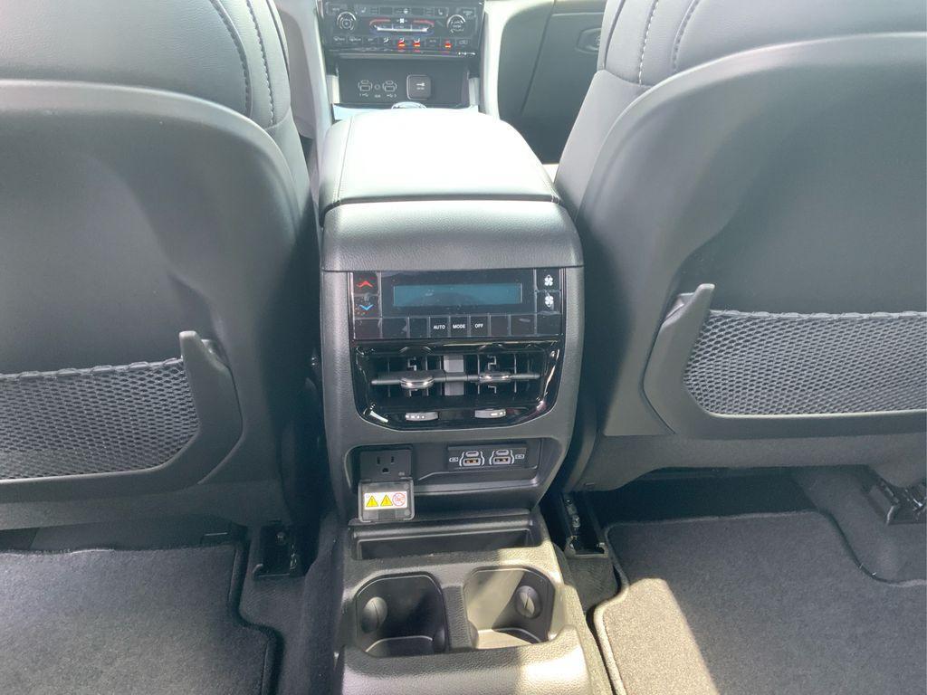 new 2025 Jeep Grand Cherokee L car, priced at $41,249