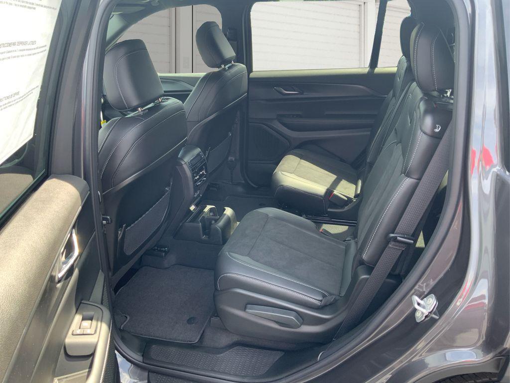 new 2025 Jeep Grand Cherokee L car, priced at $41,249