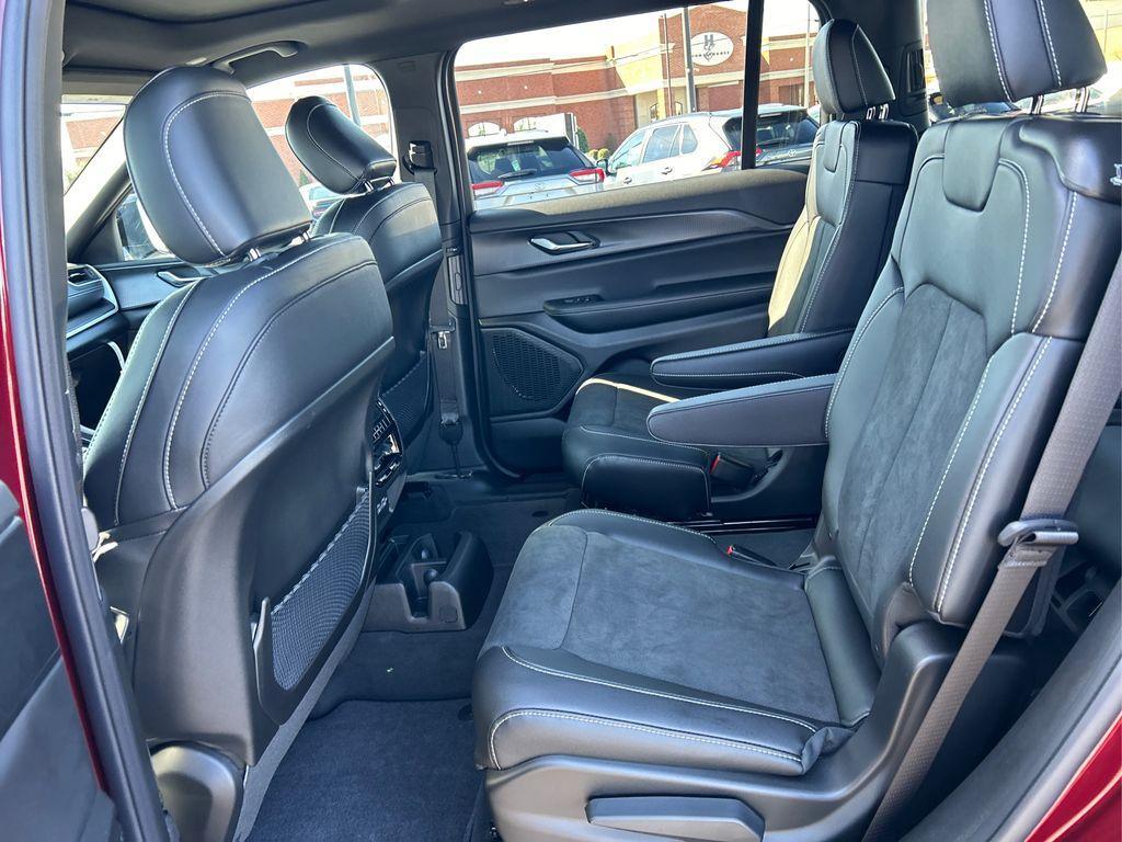 new 2025 Jeep Grand Cherokee L car, priced at $41,249