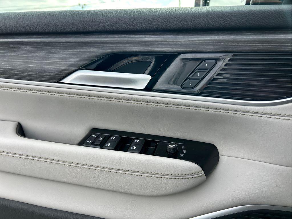 used 2023 Jeep Wagoneer car, priced at $42,295