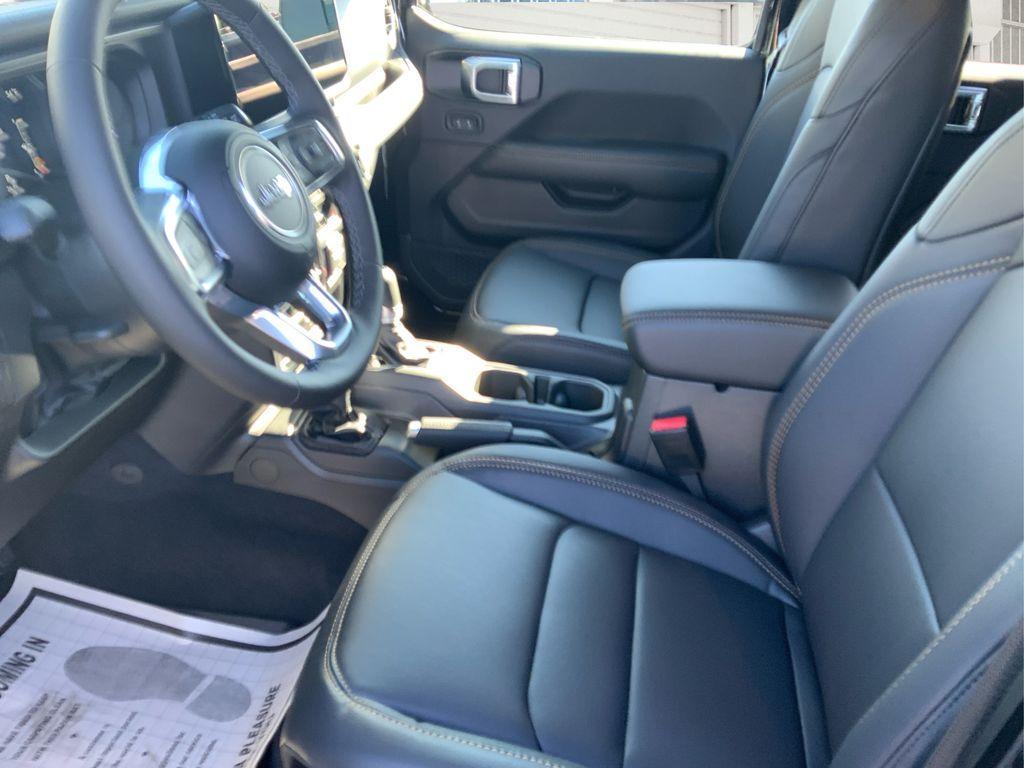 new 2025 Jeep Wrangler car, priced at $50,620