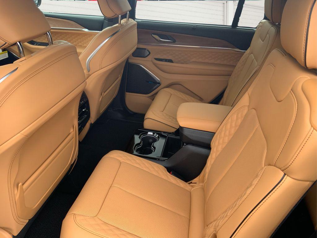 new 2025 Jeep Grand Cherokee L car, priced at $63,425