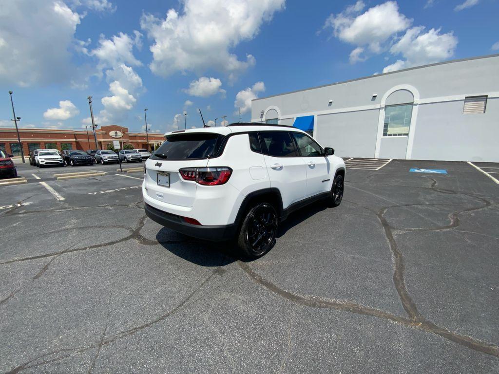 new 2025 Jeep Compass car, priced at $27,999