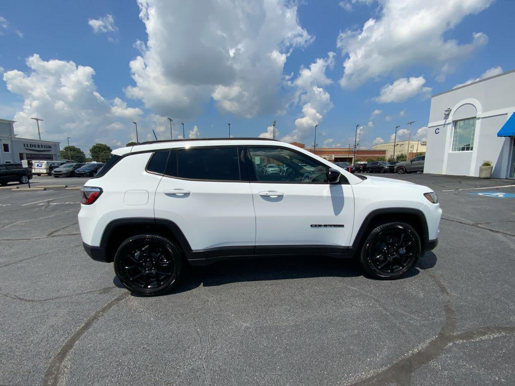 new 2025 Jeep Compass car, priced at $27,999