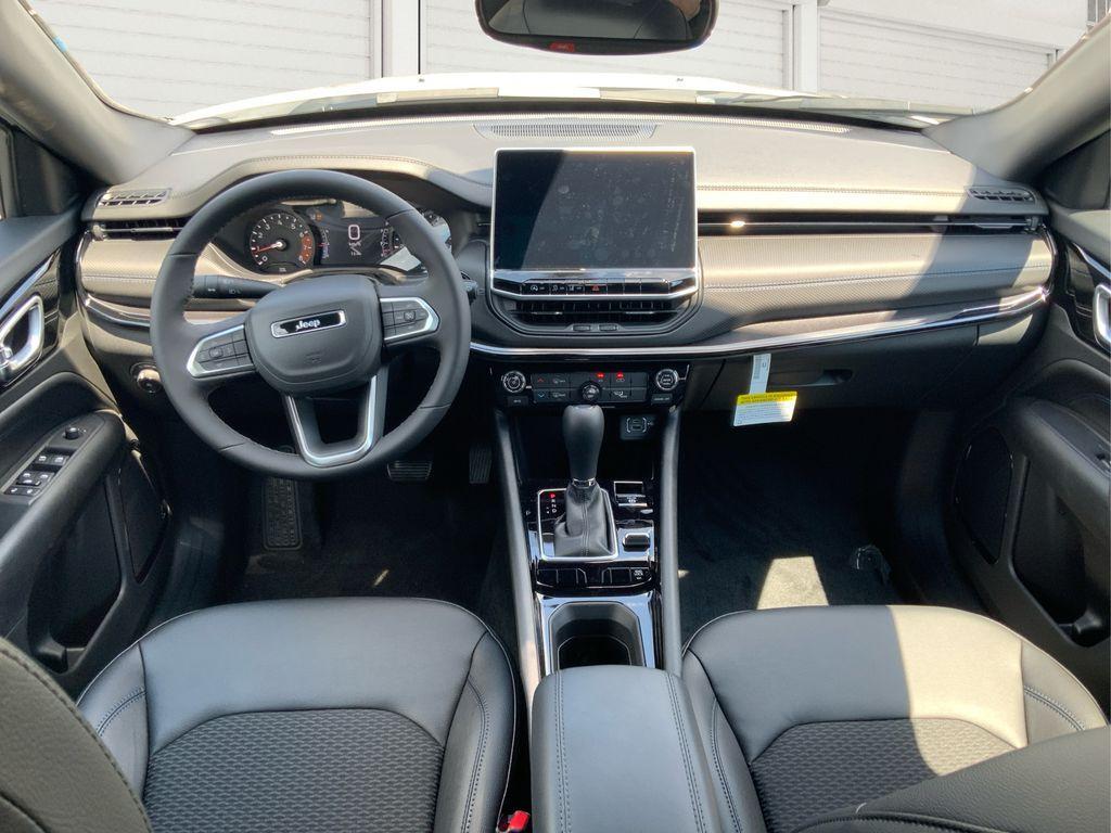 new 2025 Jeep Compass car, priced at $27,999