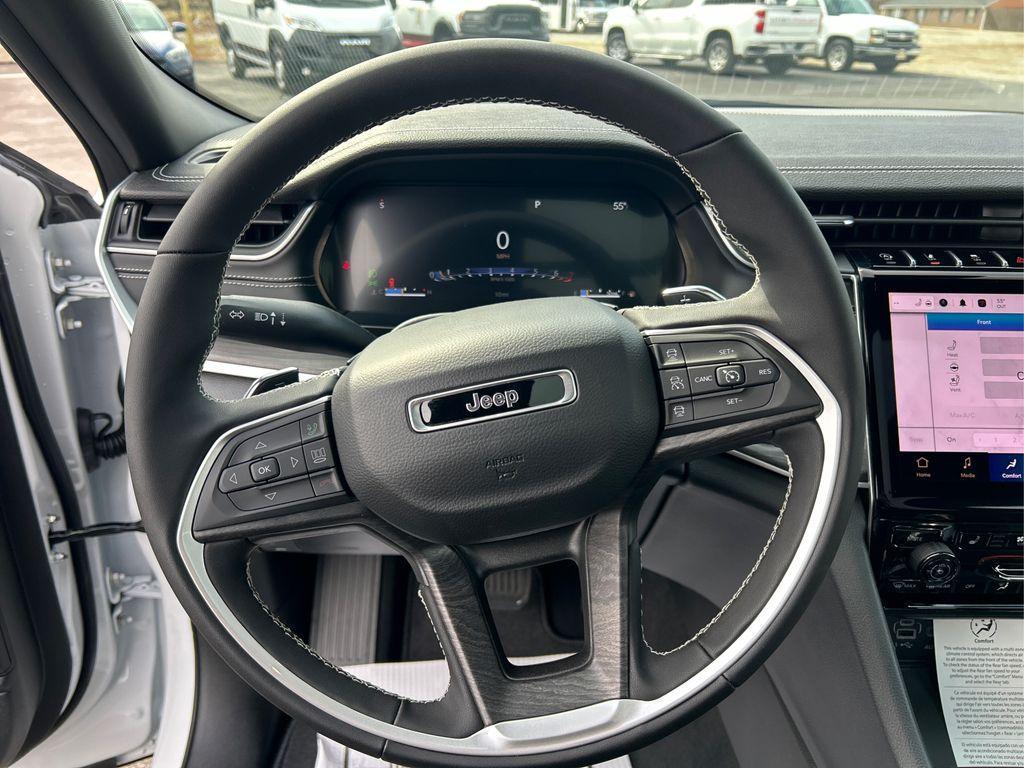new 2025 Jeep Grand Cherokee L car, priced at $46,249