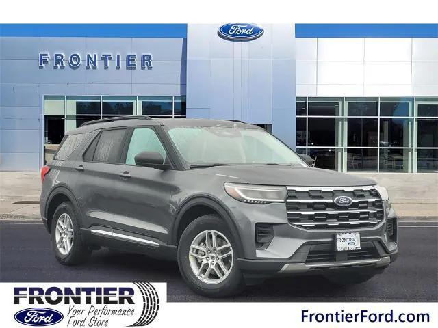 new 2025 Ford Explorer car, priced at $40,423