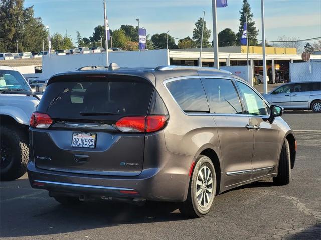 used 2020 Chrysler Pacifica Hybrid car, priced at $28,794