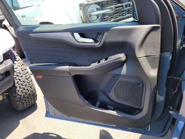 new 2025 Ford Escape PHEV car, priced at $36,252