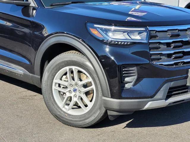 new 2025 Ford Explorer car, priced at $38,604