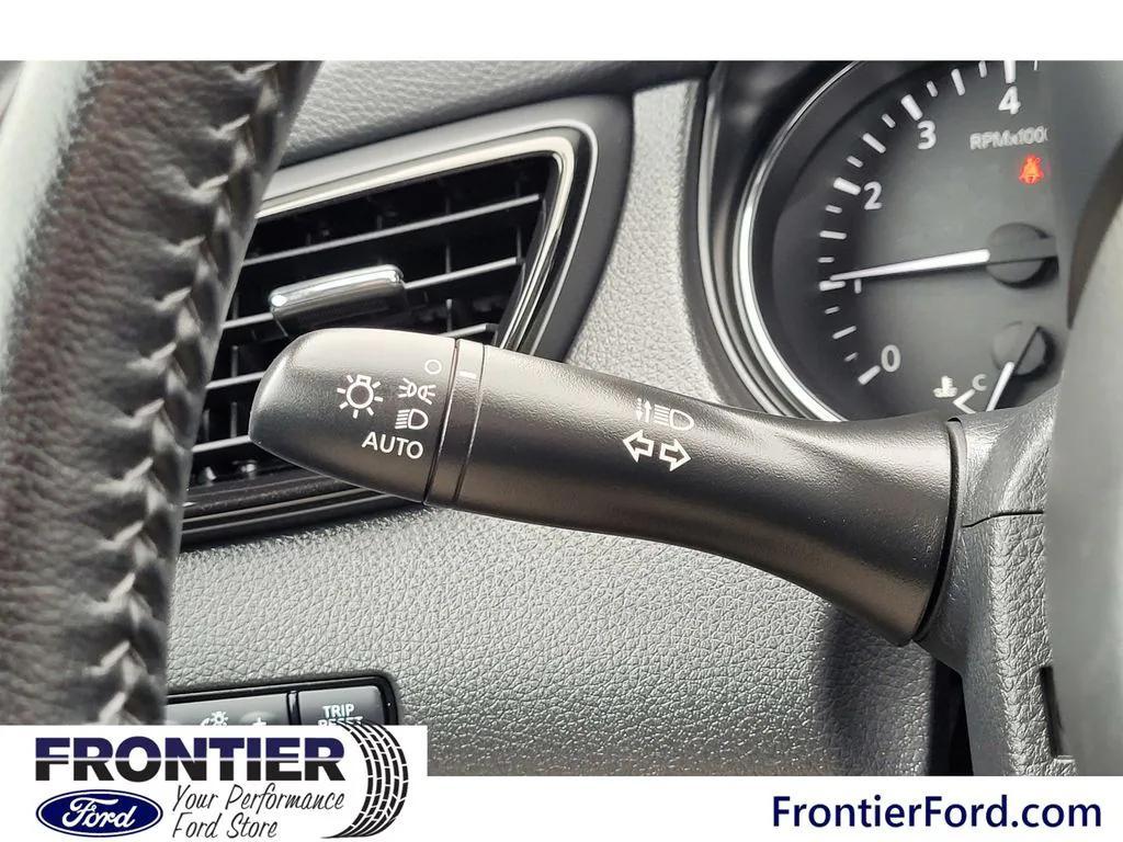 used 2022 Nissan Rogue Sport car, priced at $20,995