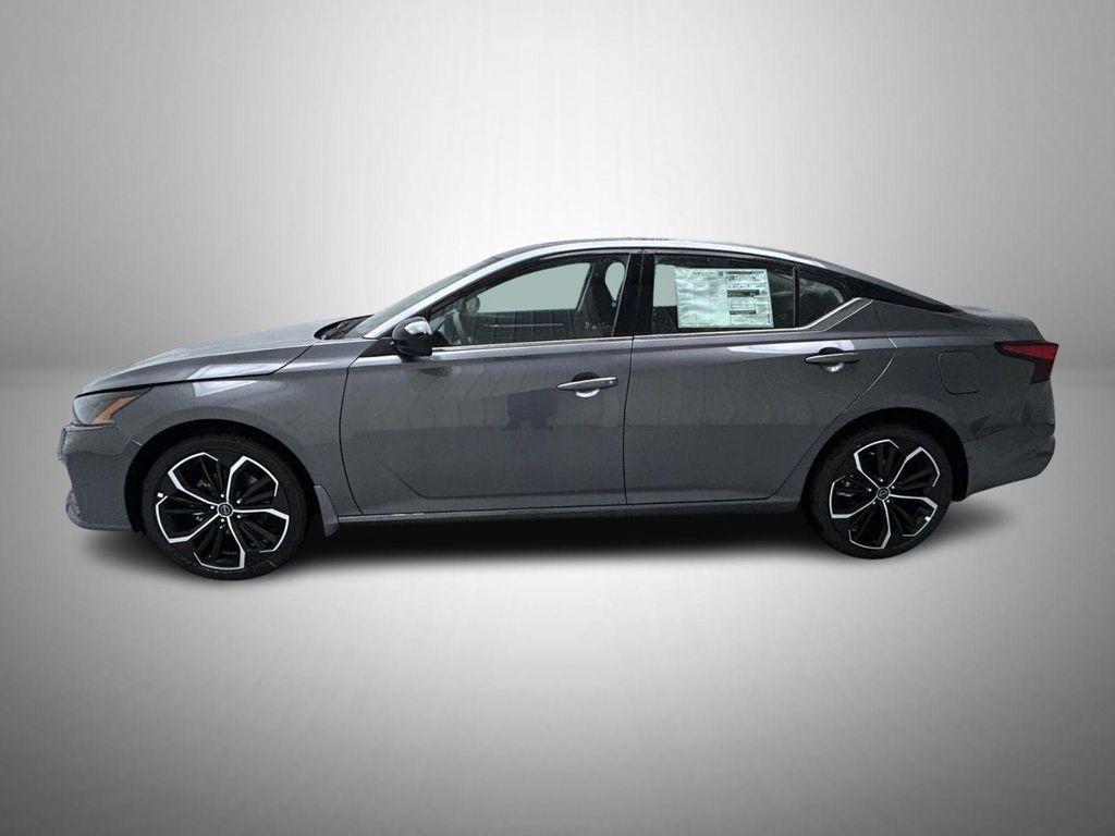 new 2025 Nissan Altima car, priced at $33,012