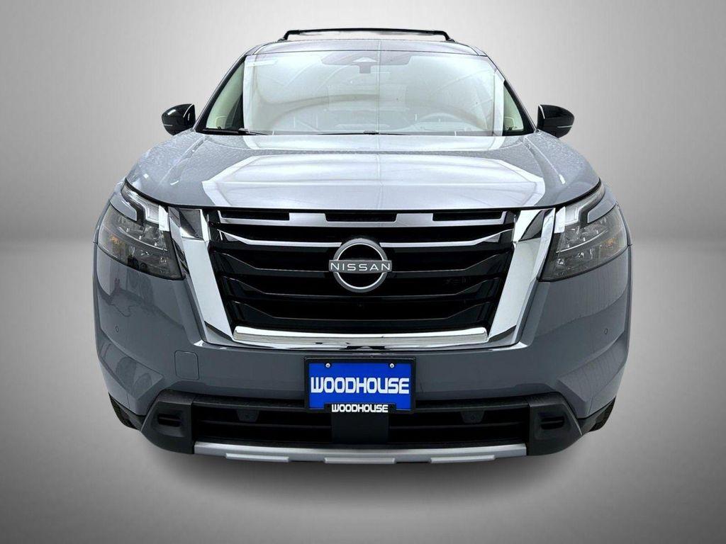 new 2025 Nissan Pathfinder car, priced at $47,233