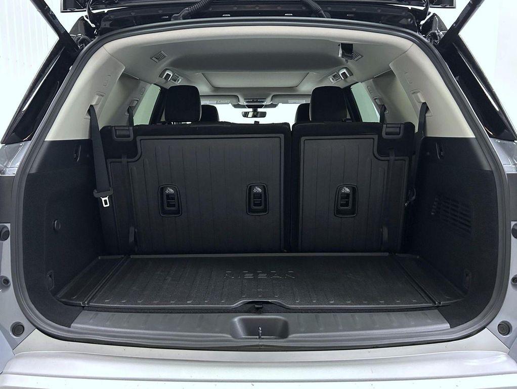 new 2025 Nissan Pathfinder car, priced at $47,233