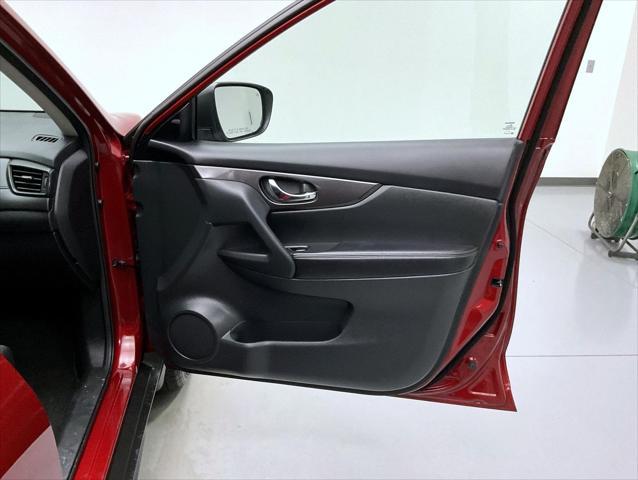 used 2020 Nissan Rogue car, priced at $19,997