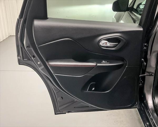 used 2019 Jeep Cherokee car, priced at $21,597