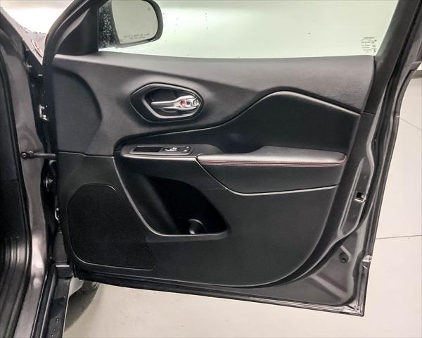 used 2019 Jeep Cherokee car, priced at $21,597