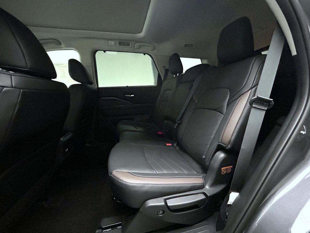 new 2025 Nissan Pathfinder car, priced at $46,572