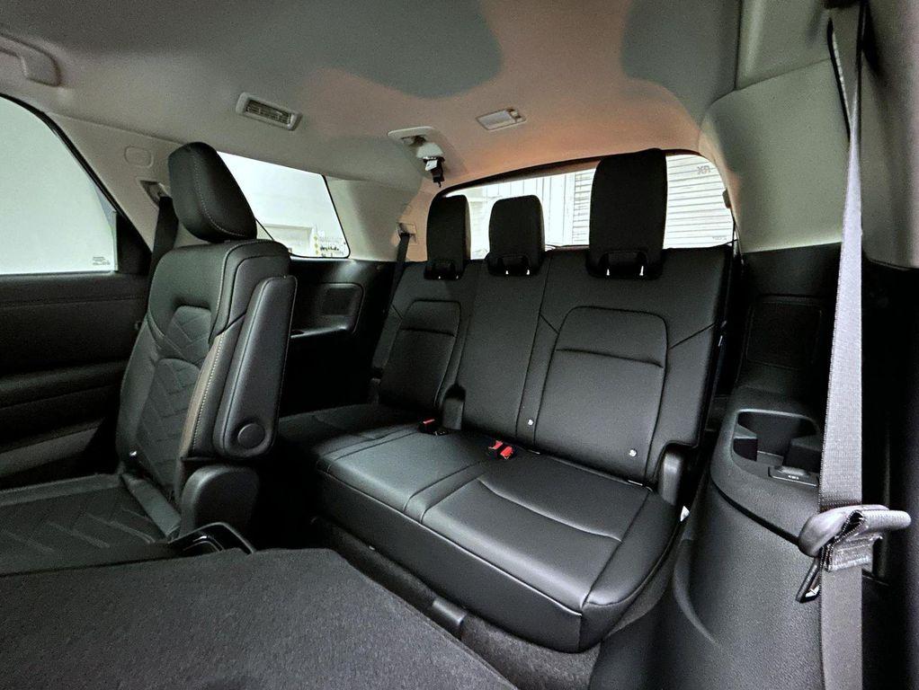 new 2025 Nissan Pathfinder car, priced at $46,098