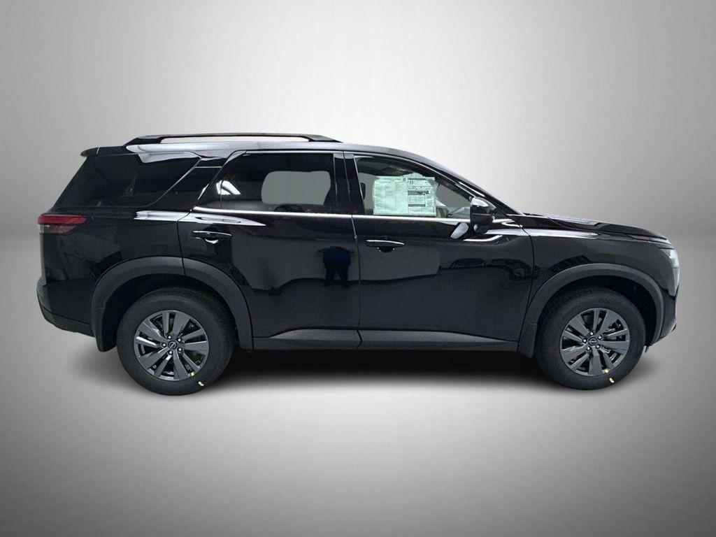 new 2025 Nissan Pathfinder car, priced at $36,772