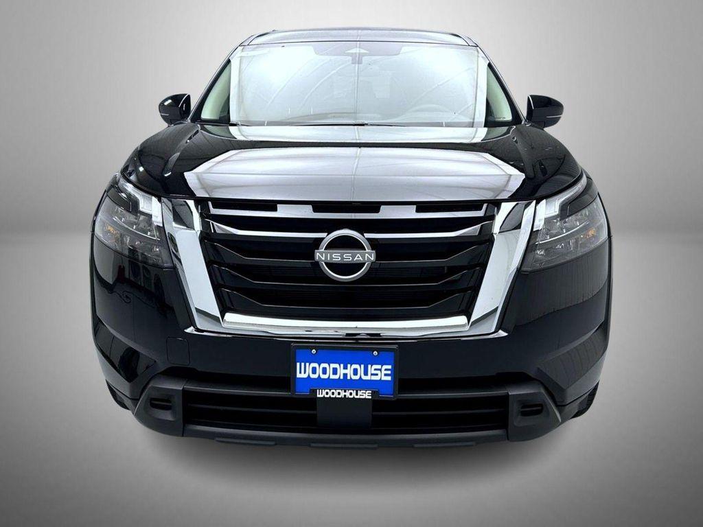 new 2025 Nissan Pathfinder car, priced at $36,772
