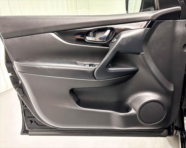 used 2022 Nissan Rogue Sport car, priced at $23,695