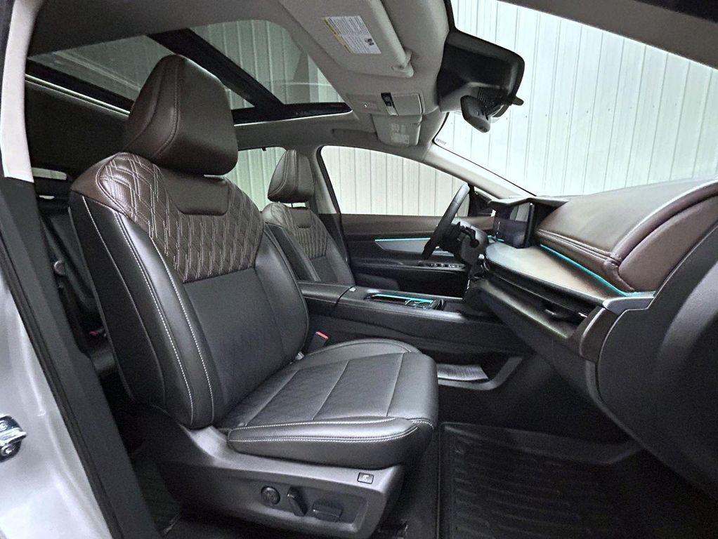 used 2025 Nissan Murano car, priced at $40,671