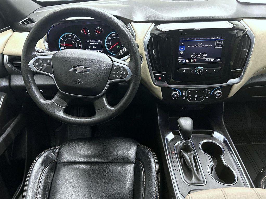 used 2022 Chevrolet Traverse car, priced at $24,228