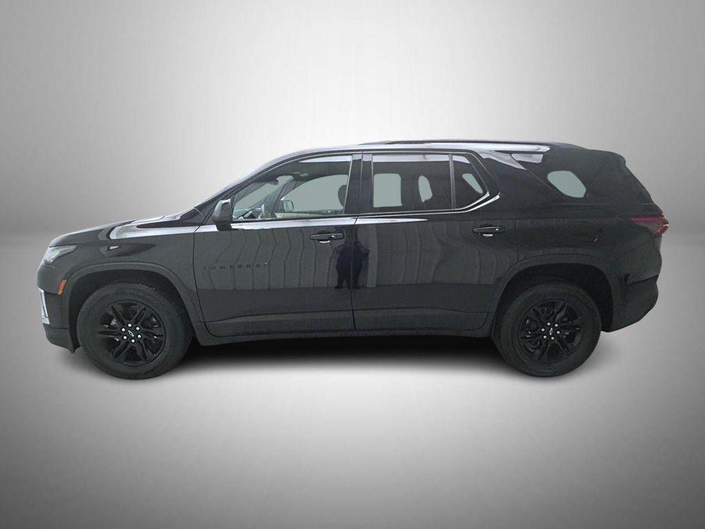 used 2022 Chevrolet Traverse car, priced at $24,228
