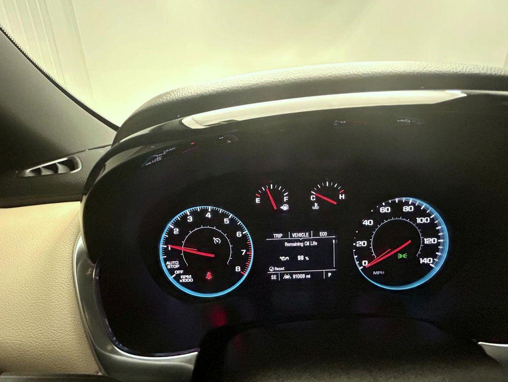 used 2022 Chevrolet Traverse car, priced at $24,228