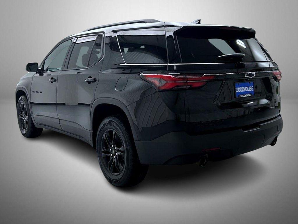 used 2022 Chevrolet Traverse car, priced at $24,228