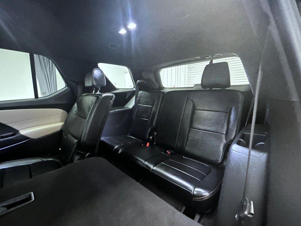 used 2022 Chevrolet Traverse car, priced at $24,228