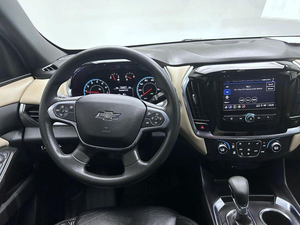 used 2022 Chevrolet Traverse car, priced at $24,228
