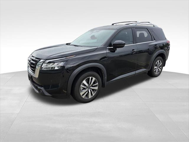 used 2023 Nissan Pathfinder car, priced at $35,955