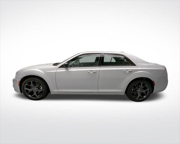 used 2022 Chrysler 300 car, priced at $21,616