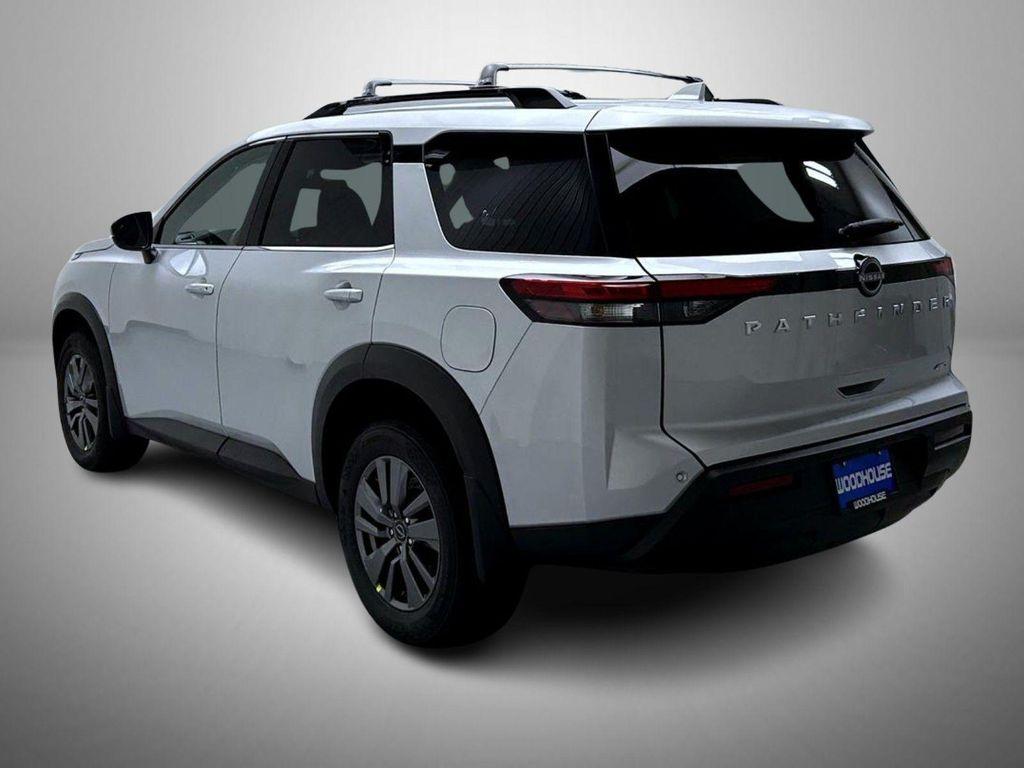 new 2025 Nissan Pathfinder car, priced at $40,772