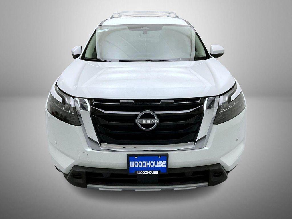 new 2025 Nissan Pathfinder car, priced at $43,614